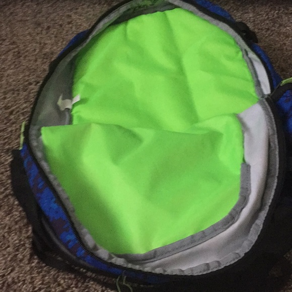 Under armour book bag - Picture 3 of 3